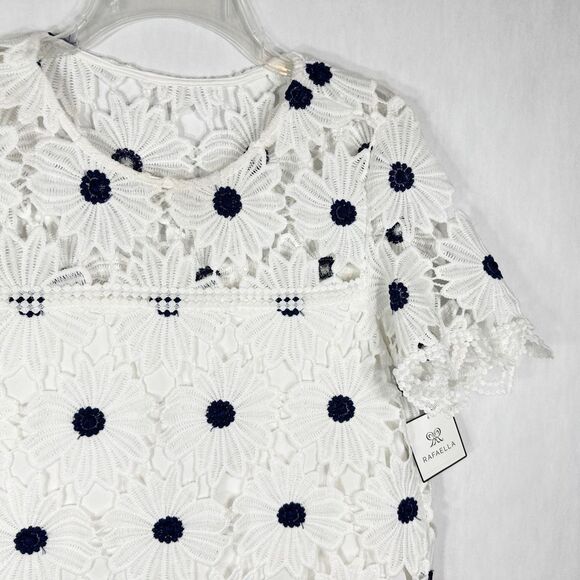 Rafaella Medium Top Lace Floral Textured Short Sleeve White Blue Daisies NWT 126 - Picture 6 of 11